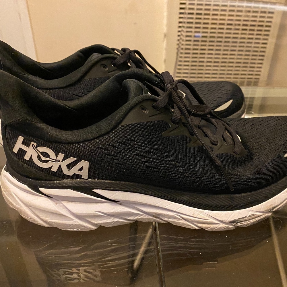 Hoka Clifton 8